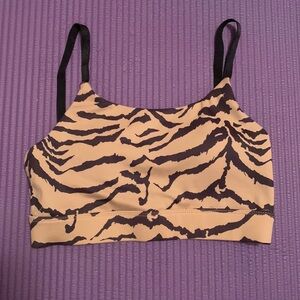 Allfenix sports bra